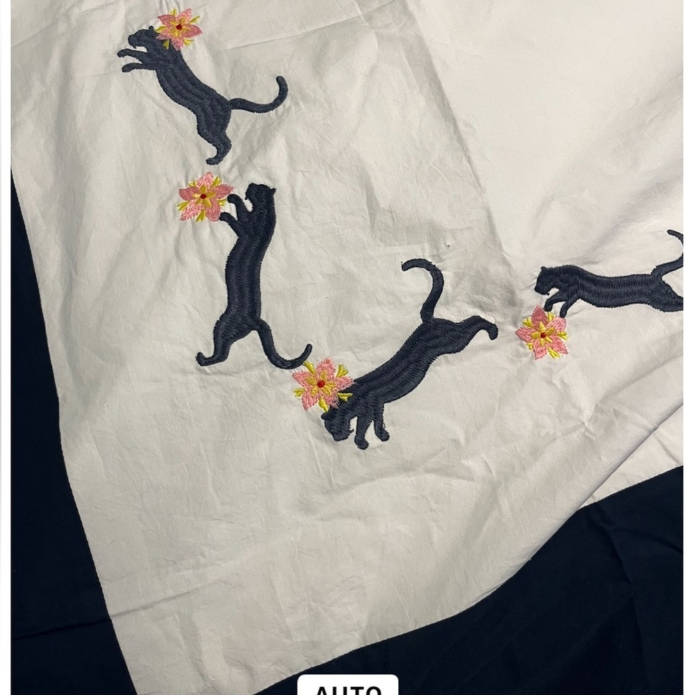 Anthropologie x Sky Export Navy and White Embroidered Quilt. Size Full. NWT - Picture 4 of 11